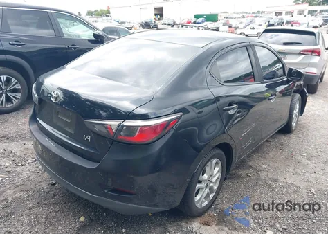 2017 Toyota Yaris Ia из США, поврежденный, VIN 3MYDLBYV8HY185065